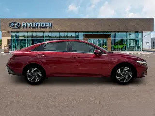 Hyundai ELANTRA 2025 SEL Confort 4p Sedan
