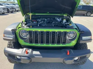 Jeep Gladiator 2025 4x4 Mojave X 4dr Crew Cab 5.0 ft. SB