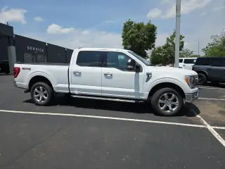 Ford F-150 2023 4x4 XLT 4p SuperCrew 5.5 ft. CB