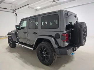 Jeep Wrangler Unlimited 2022 4x4 High Altitude 4xe 4p SUV