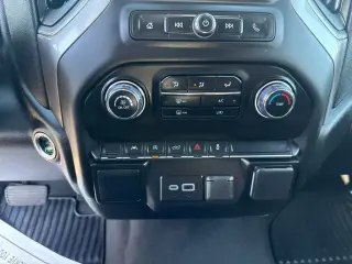 Chevrolet Silverado 1500 2025 4x4 Custom 4p Cabina de Tripulante 5.8 ft. SB
