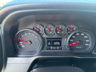Chevrolet Silverado 1500 2025 4x4 Custom 4p Cabina de Tripulante 5.8 ft. SB