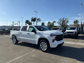 Chevrolet Silverado 1500 2025 4x4 Custom 4p Cabina de Tripulante 5.8 ft. SB