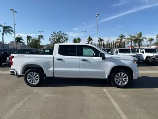 Chevrolet Silverado 1500 2025 4x4 Custom 4p Cabina de Tripulante 5.8 ft. SB