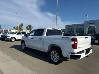 Chevrolet Silverado 1500 2025 4x4 Custom 4p Cabina de Tripulante 5.8 ft. SB