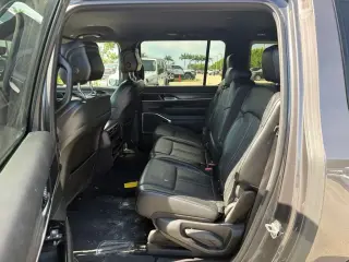 Jeep Wagoneer L 2024 4x4 Serie II SUV de 4 puertas
