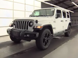 Jeep Wrangler 2023 4x4 Sahara SUV 4p