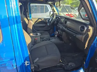 Jeep Wrangler 2023 4x4 Sport 4p SUV