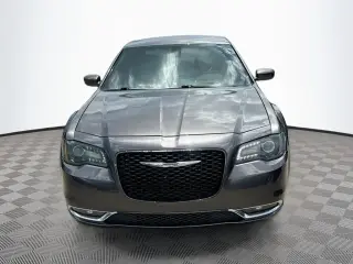 Chrysler 300 2019 AWD S 4p Sedan