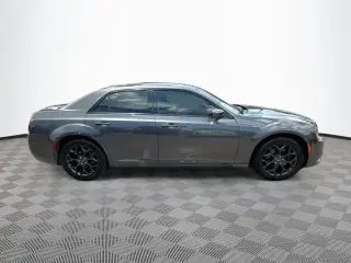 Chrysler 300 2019 AWD S 4p Sedan