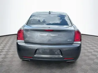 Chrysler 300 2019 AWD S 4p Sedan
