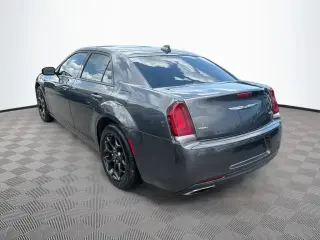 Chrysler 300 2019 AWD S 4p Sedan