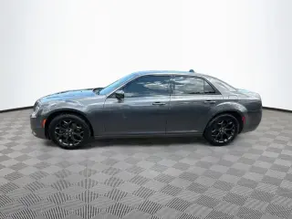 Chrysler 300 2019 AWD S 4p Sedan