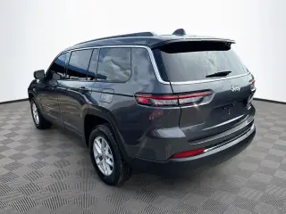 Jeep Grand Cherokee L 2025 4x2 Laredo 4p SUV