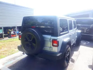 Jeep Wrangler 2023 4x4 Jeep Beach Edition SUV 4p