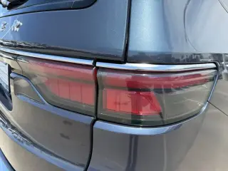 Jeep Wagoneer L 2024 4x2 Serie II 4p SUV