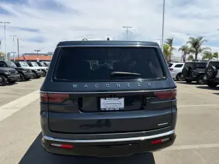 Jeep Wagoneer L 2024 4x2 Serie II 4p SUV