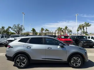Kia Sportage 2023 LX 4p SUV