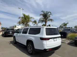 Jeep Wagoneer L 2024 4x2 Serie II SUV 4p.