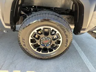 Toyota Tacoma 2025 4x4 TRD Sport HV 4p Doble Cabina 5.0 ft CB