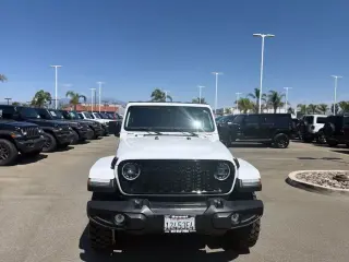 Jeep Gladiator 2025 4x4 Big Bear 4dr Crew Cab 5.0 ft. SB