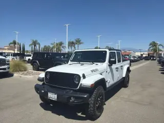 Jeep Gladiator 2025 4x4 Big Bear 4dr Crew Cab 5.0 ft. SB