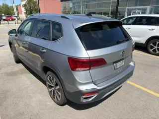 Volkswagen Taos 2024 SE 4p SUV