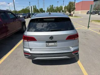 Volkswagen Taos 2024 SE 4p SUV