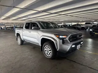 Toyota Tacoma 2025 4x2 SR5 4p Cab Doble 5.0 pies SB