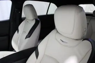 Cadillac XT4 2023 4x4 Sport 4p Crossover