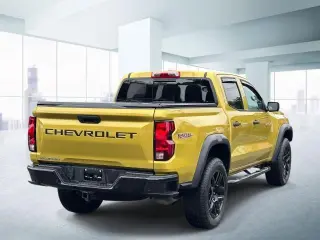Chevrolet Colorado 2023 4x4 Trail Boss 4dr Crew Cab 5 ft. SB