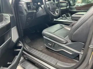 Ford F-150 2021 4x4 Lariat 4dr SuperCrew 5.5 ft. SB