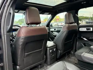 Ford Explorer 2023 AWD Platinum 4p SUV