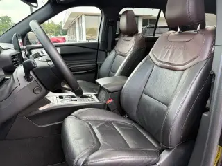 Ford Explorer 2023 AWD Platinum 4p SUV