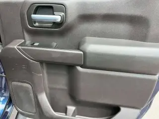 Chevrolet Silverado 1500 2020 4x2 Work Truck 4p Camión de Trabajo Cabina Doble 5.8 ft. SB