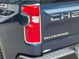 Chevrolet Silverado 1500 2020 4x2 Work Truck 4p Camión de Trabajo Cabina Doble 5.8 ft. SB