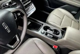 Lincoln Corsair 2024 AWD Premiere 4p SUV
