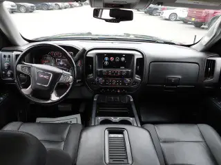 GMC Sierra 1500 2016 4x4 SLT 4p. Cabina de Tripulante 5,8 pies. CA