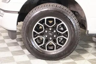 Ford F-150 2023 4x4 XLT 4p SuperCrew 5.5 ft. SB