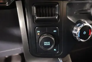 Ford F-150 2023 4x4 XLT 4p SuperCrew 5.5 ft. SB