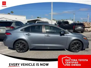 Toyota Corolla 2024 SE 4p Sedan