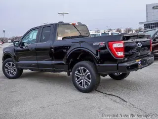 Ford F-150 2023 4x4 XL 4dr SuperCab 6.5 ft. SB