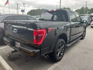 Ford F-150 2022 4x4 XLT 4p SuperCrew 5.5 ft. SB