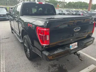 Ford F-150 2022 4x4 XLT 4p SuperCrew 5.5 ft. SB