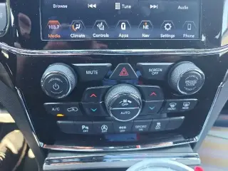 Jeep Grand Cherokee 2019 4x4 Laredo 4p SUV