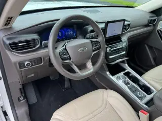 Ford Explorer 2023 AWD Platinum 4dr SUV