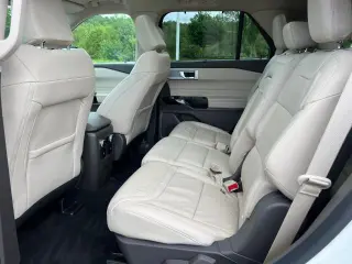 Ford Explorer 2023 AWD Platinum 4dr SUV