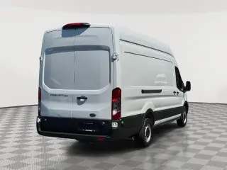 Ford Transit 2025 250 3dr LWB Techo Alto Furgoneta de Carga Extendida