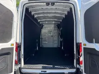 Ford Transit 2025 250 3dr LWB Techa Alta Extendida Camioneta de Carga