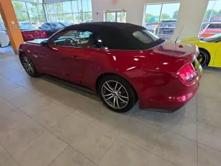 Ford Mustang 2017 GT Premium 2dr Convertible